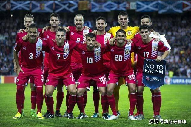 布朗尼夏联首秀9中2得到4分 湖人17号秀12中3