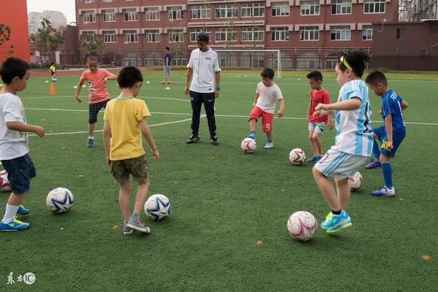 胡金秋26+14广厦力克广州 山东轻取四川获首胜