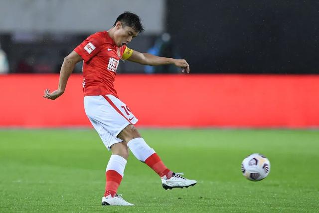 萨林杰35+16贺希宁准绝杀 深圳1分险胜同曦